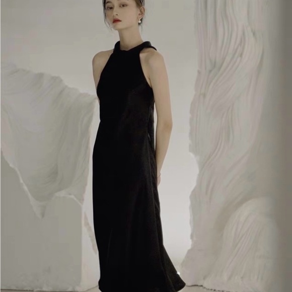 Elegant Black Halter Off-Shoulder Formal Long Evening Dress French-style - Picture 4 of 13